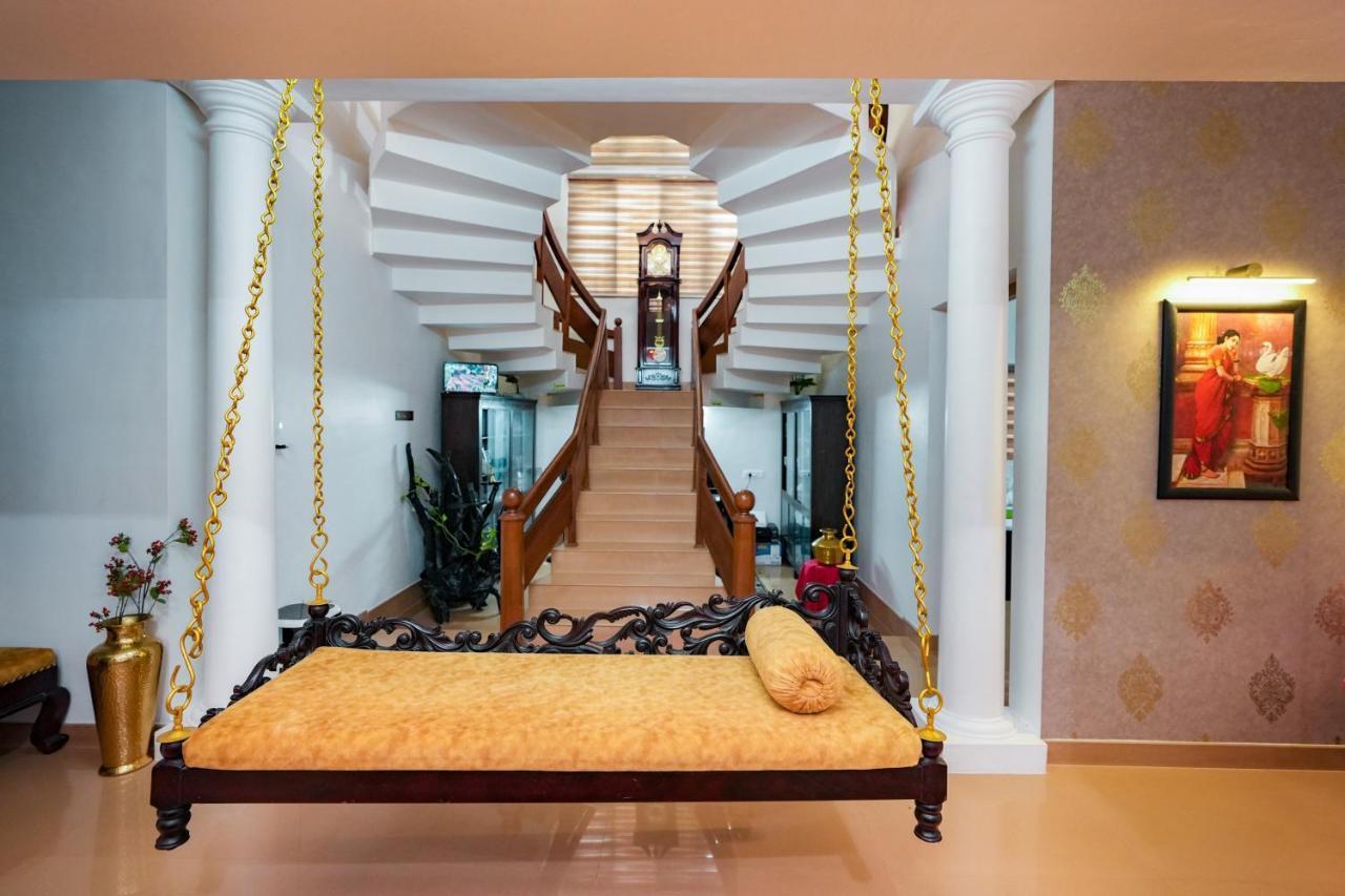 Parudeesa - Heavenly- Luxurious Palace Look-Near Cbd - Kerala - India With Breakfast Kaladi Exterior photo