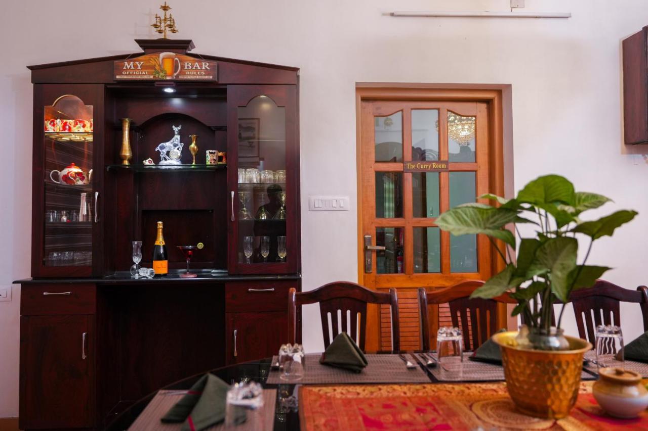 Parudeesa - Heavenly- Luxurious Palace Look-Near Cbd - Kerala - India With Breakfast Kaladi Exterior photo